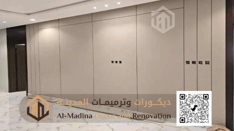 فني تركيب لوح بديل شيبورد في المدينة المنورة
